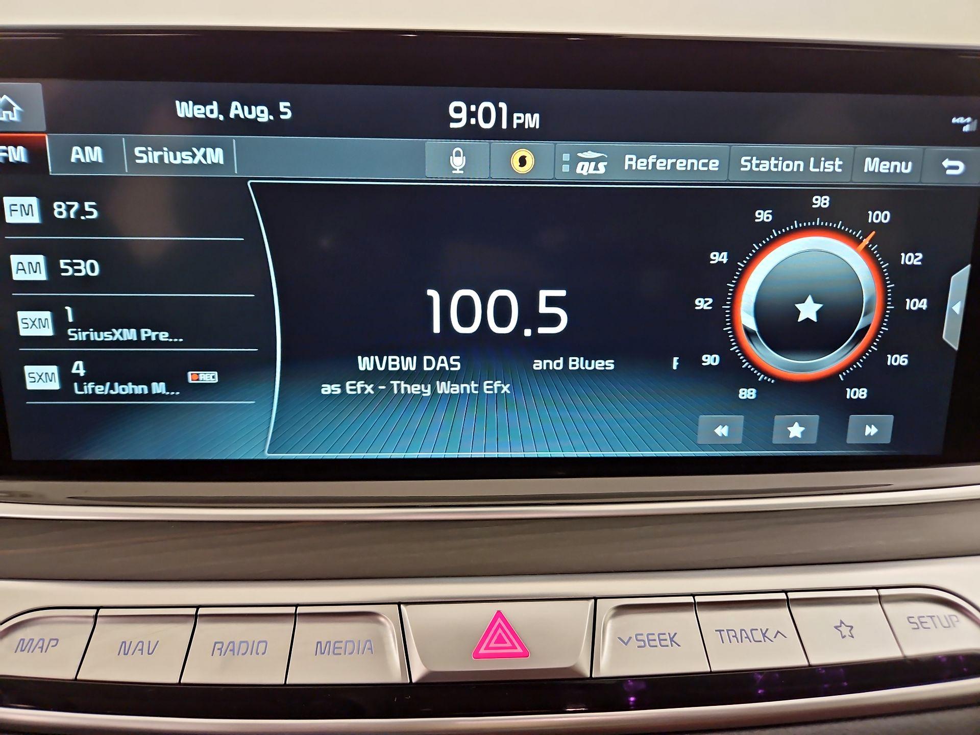 Thumbnail: 2020 Kia K900 - 16