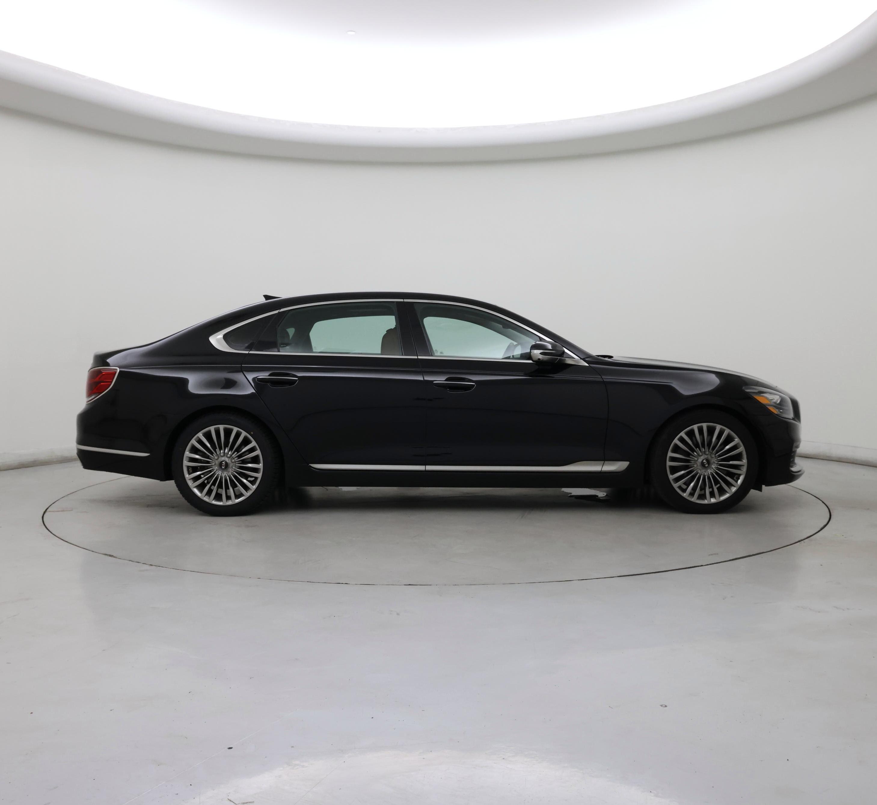 Thumbnail: 2020 Kia K900 - 7