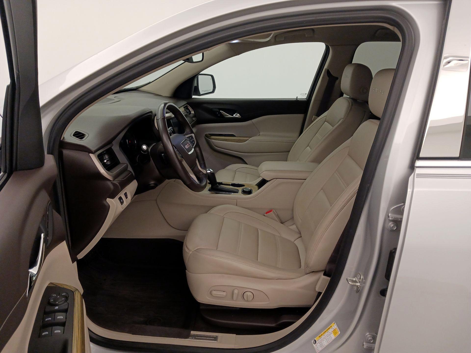 Thumbnail: 2019 GMC Acadia - 11