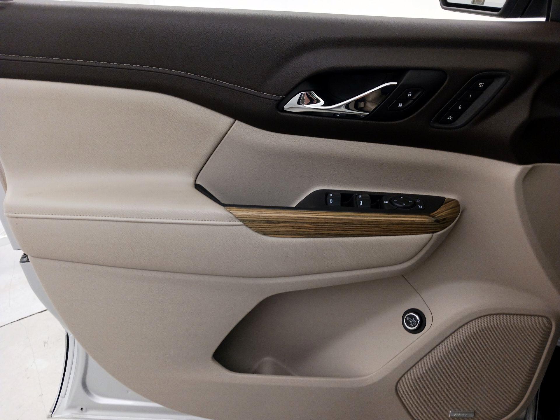 Thumbnail: 2019 GMC Acadia - 12