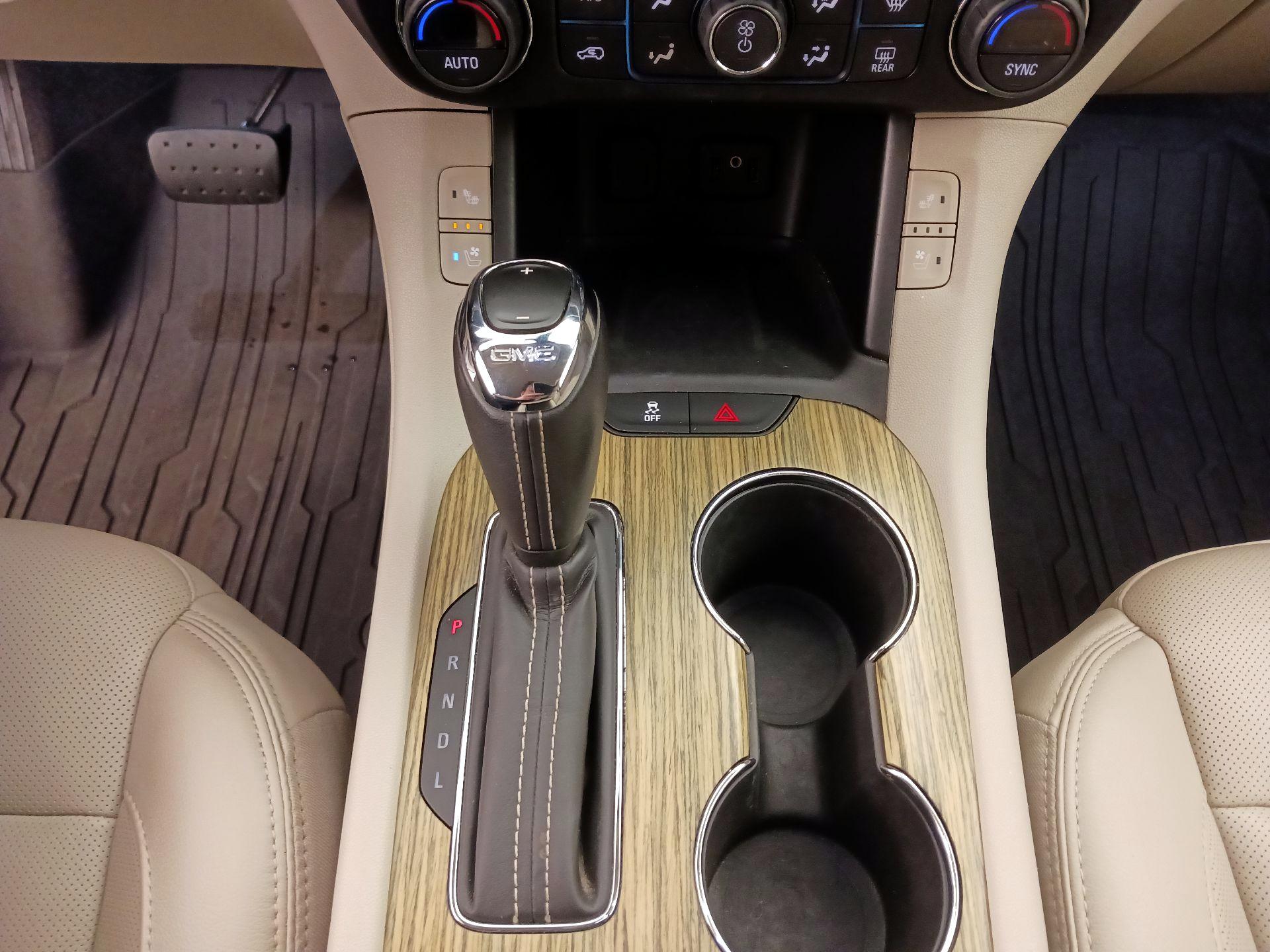 Thumbnail: 2019 GMC Acadia - 18