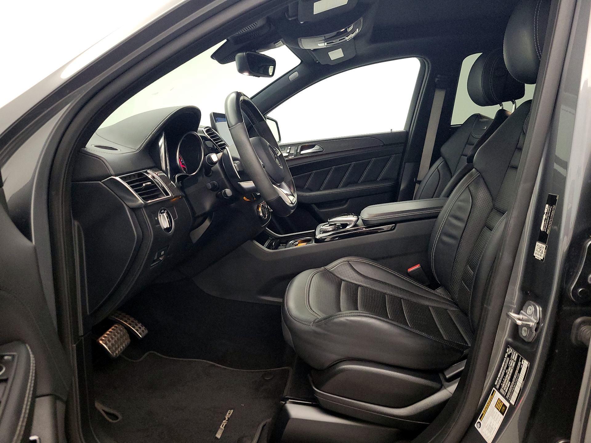 Thumbnail: 2019 Mercedes-Benz GL-Class - 11