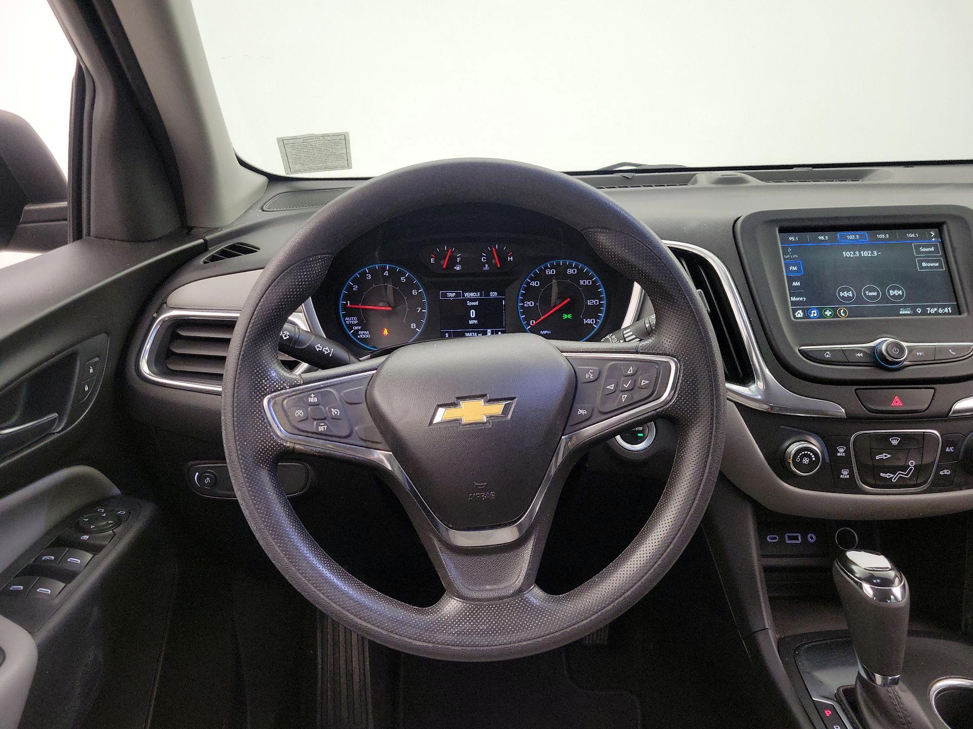 Thumbnail: 2019 Chevrolet Equinox - 10