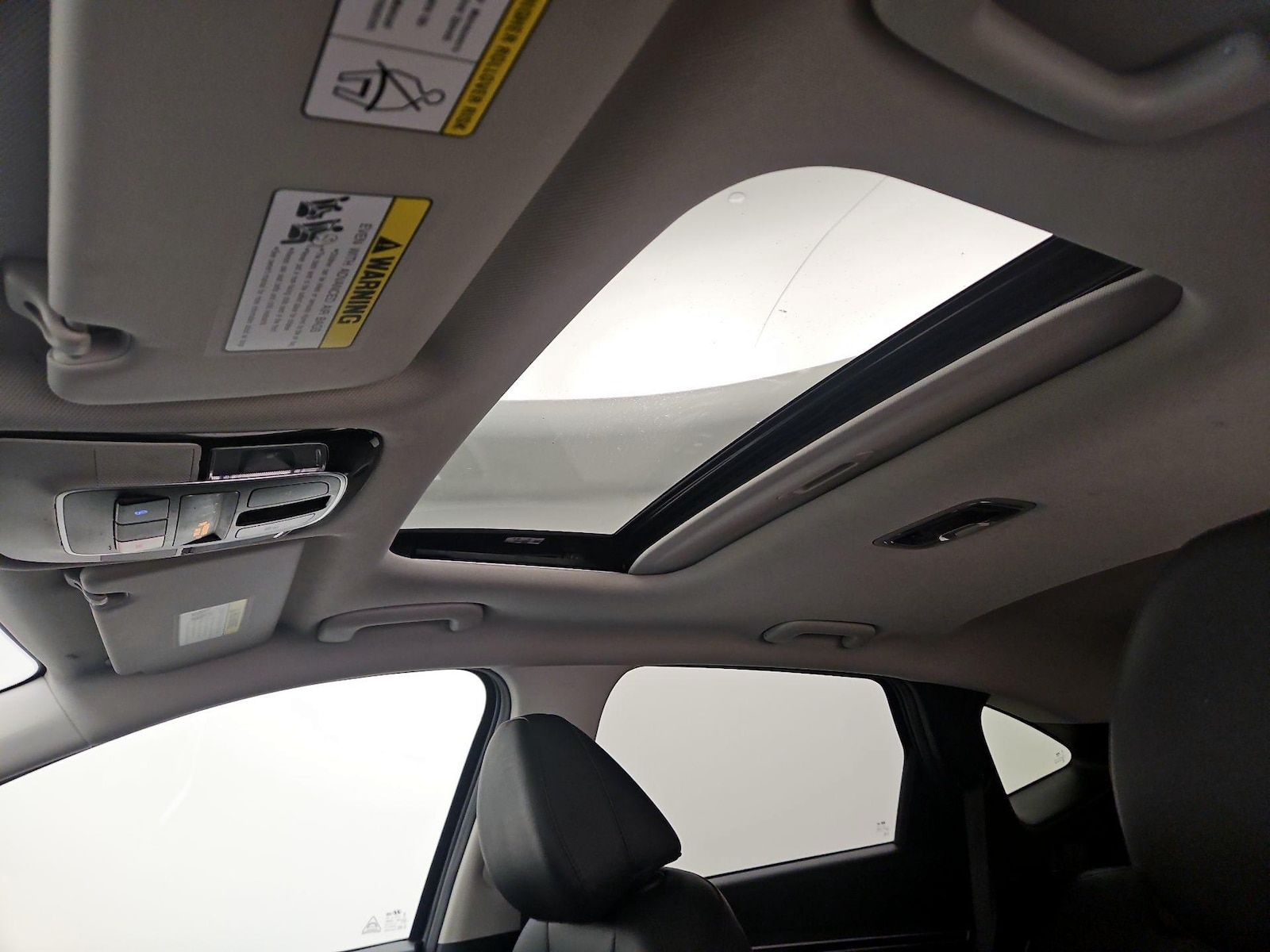 Sunroof(s) & Overhead Airbags