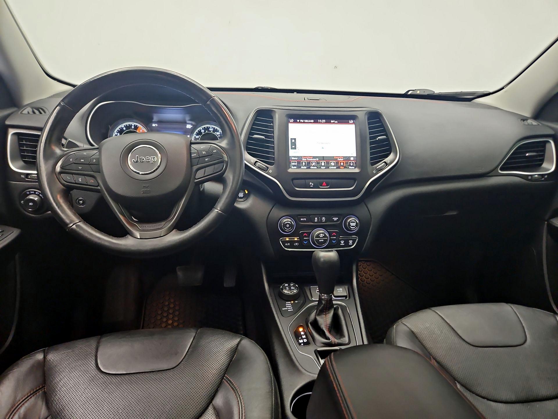 Thumbnail: 2019 Jeep Cherokee - 9