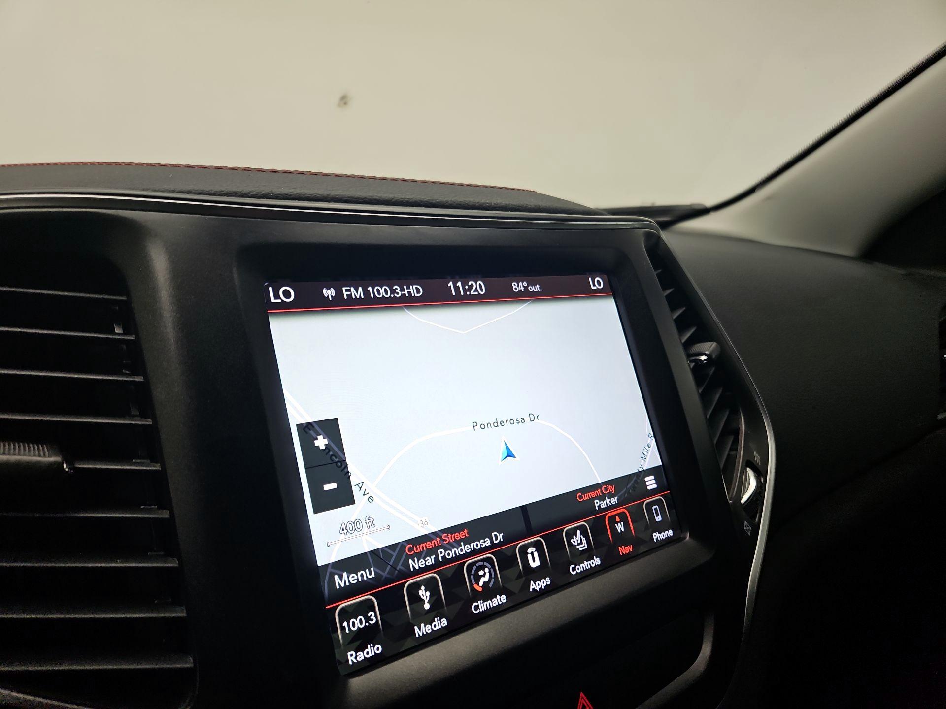 Thumbnail: 2019 Jeep Cherokee - 14