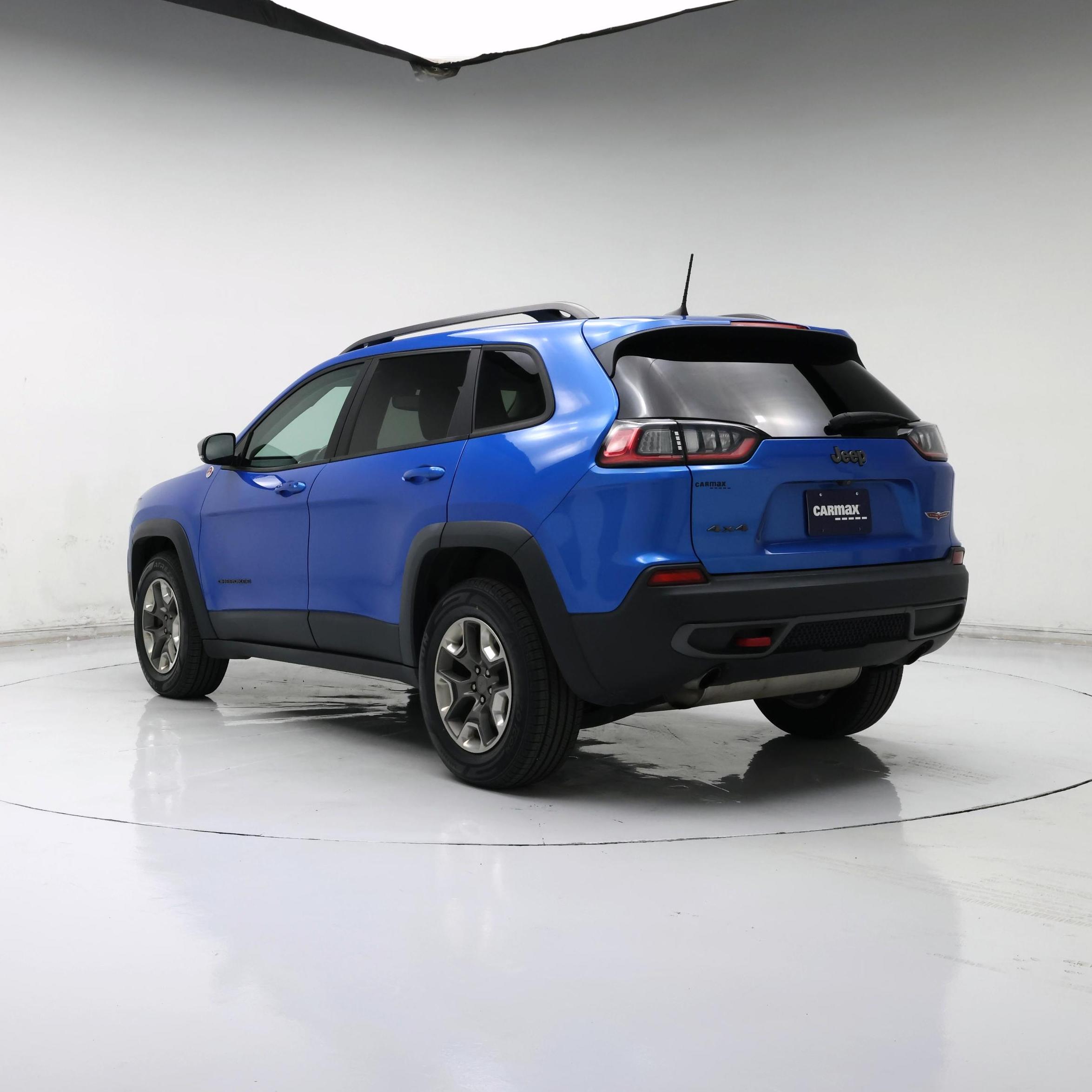 Thumbnail: 2019 Jeep Cherokee - 2