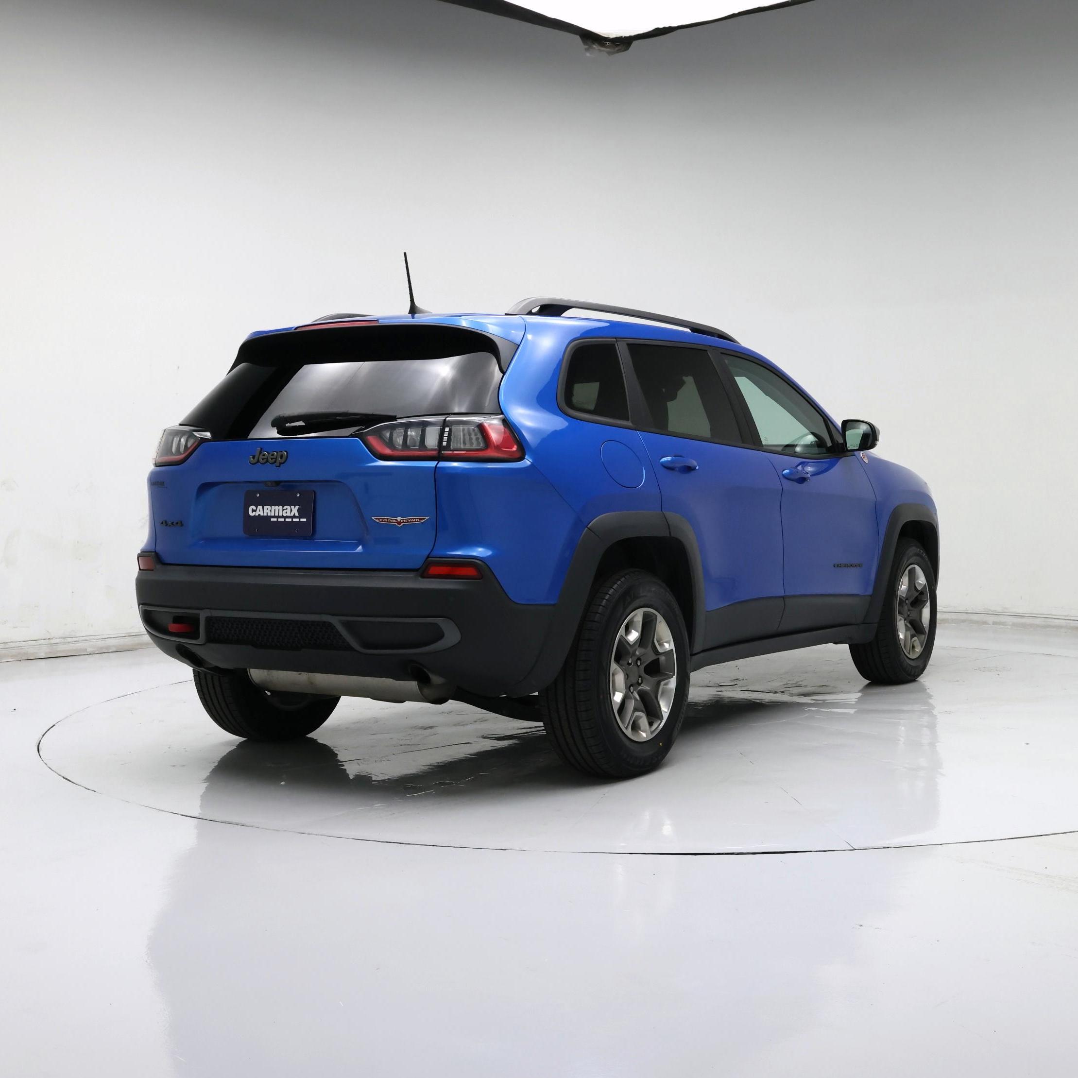 Thumbnail: 2019 Jeep Cherokee - 8
