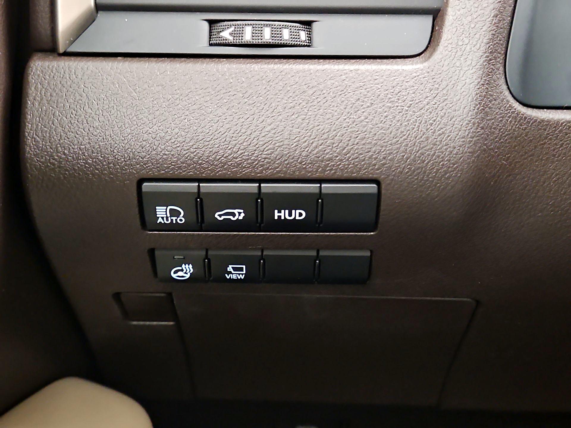 Thumbnail: 2019 Lexus RX - 13
