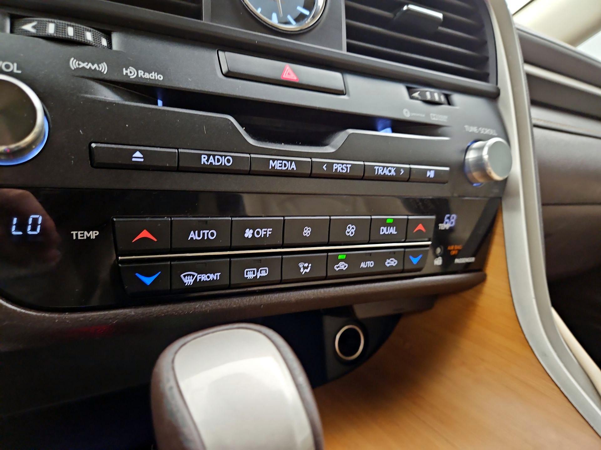 Thumbnail: 2019 Lexus RX - 17