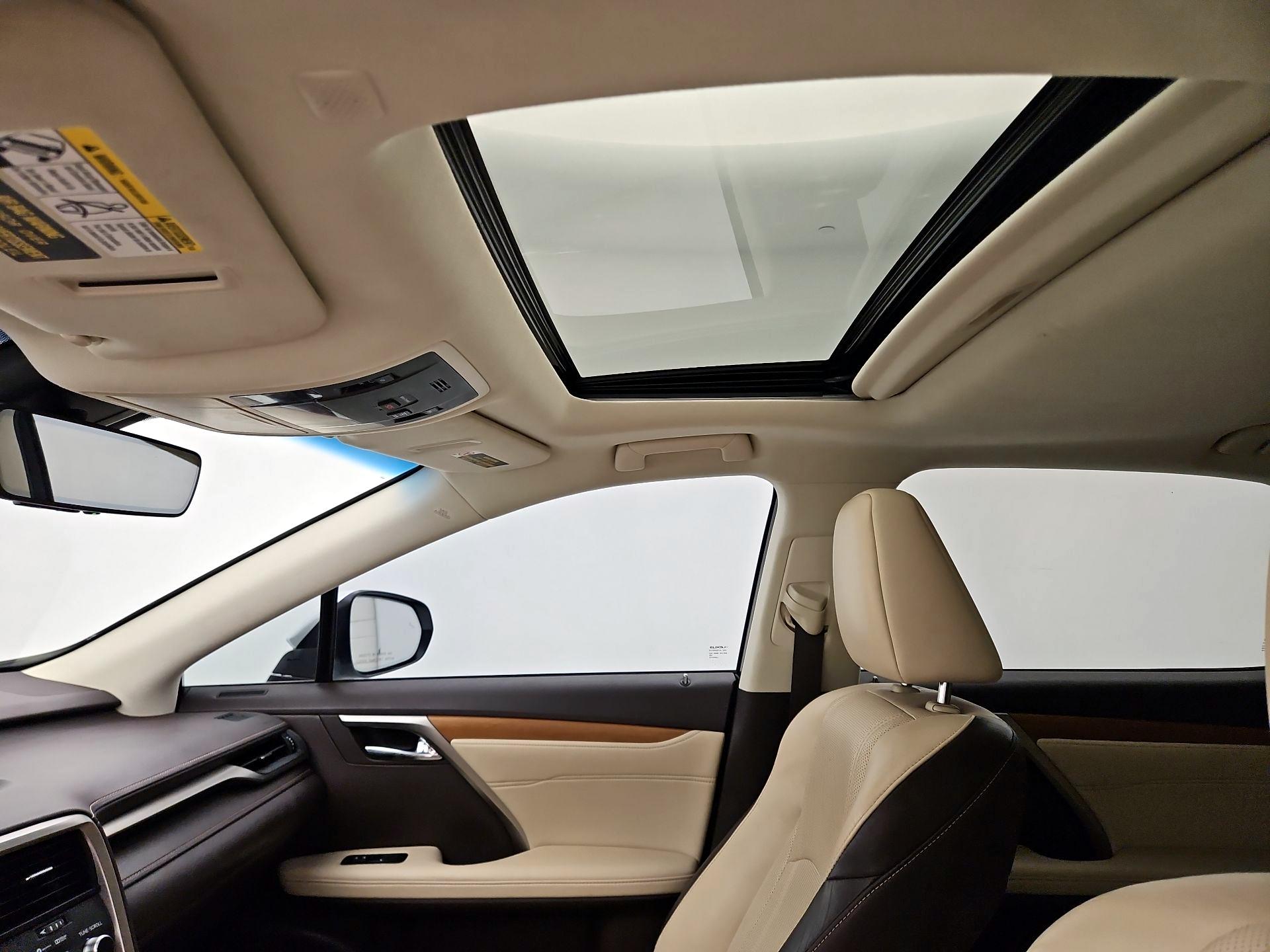 Thumbnail: 2019 Lexus RX - 20