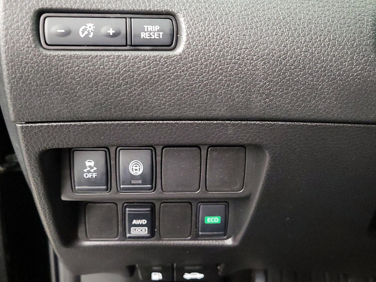 2019 Nissan Rogue Sport SV - Photo 14
