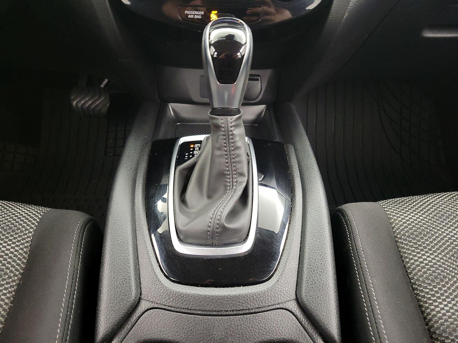 2019 Nissan Rogue Sport SV - Photo 18