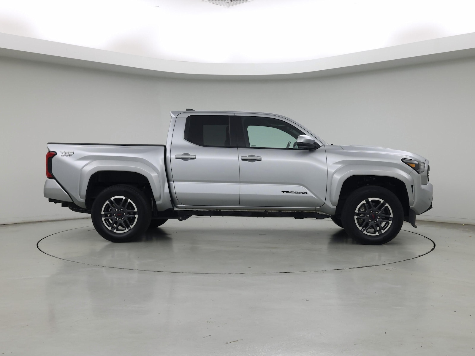 2025 Toyota Tacoma TRD Sport - Photo 8