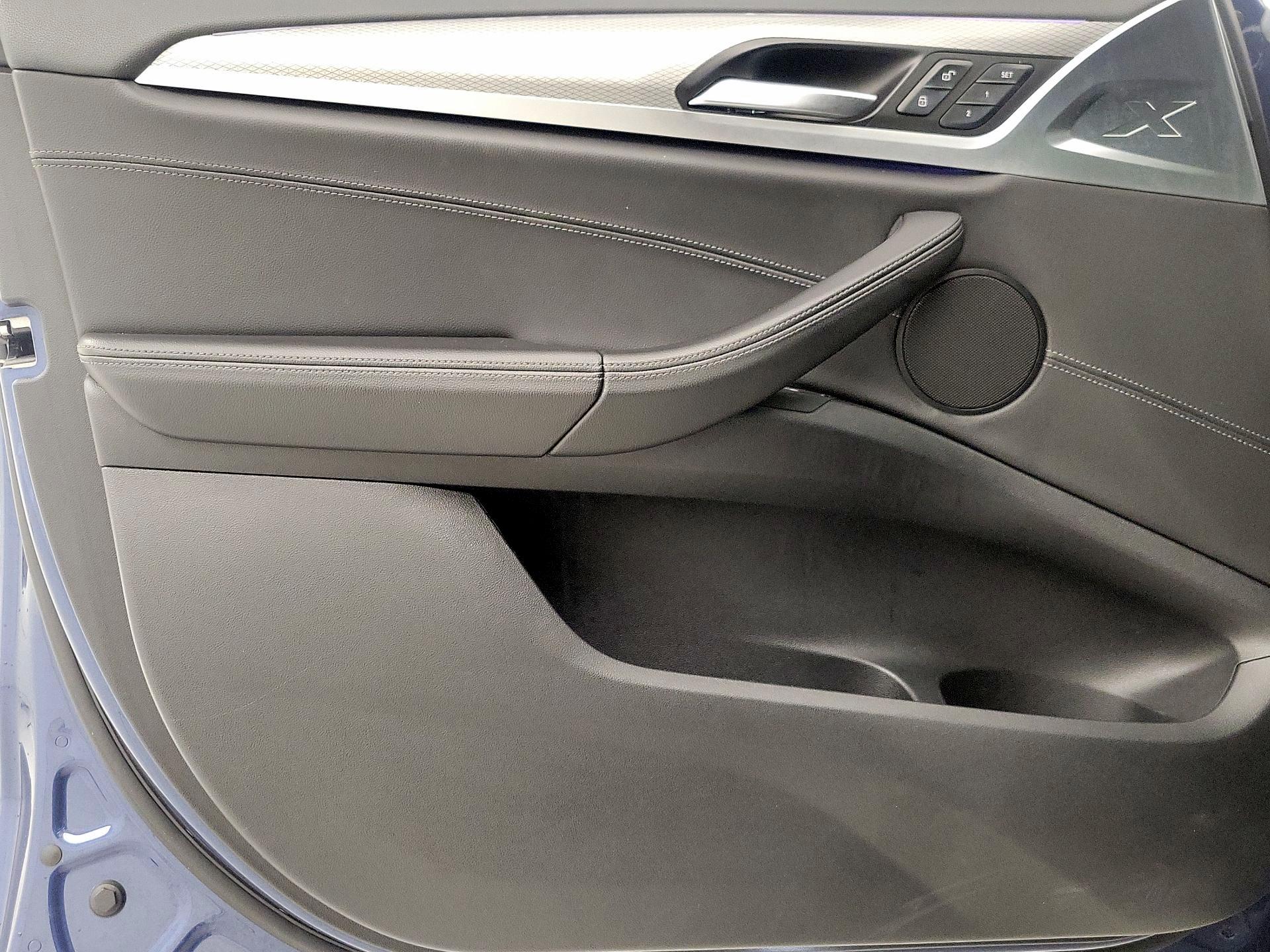 Thumbnail: 2021 BMW X3 - 12