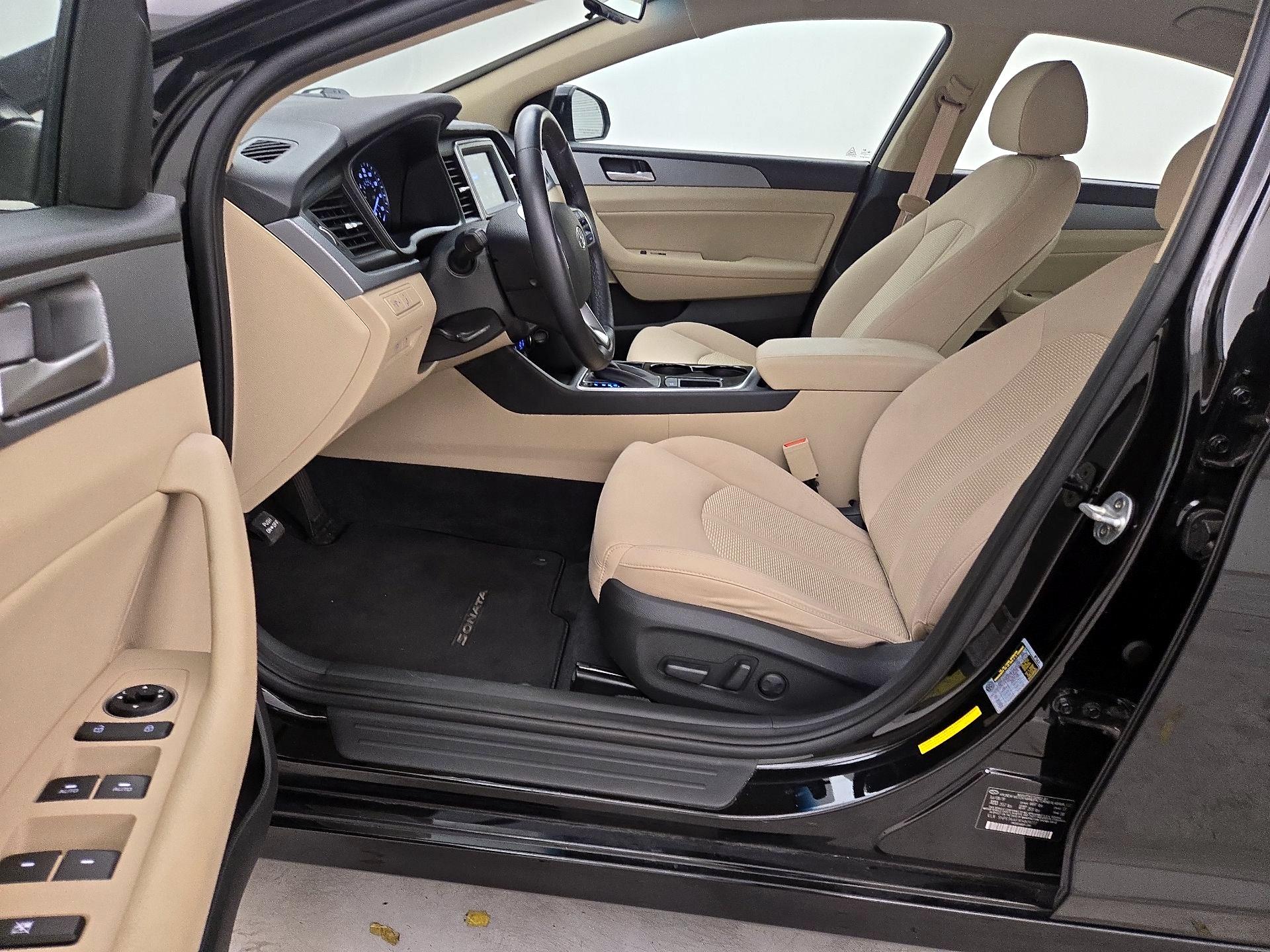 Thumbnail: 2019 Hyundai Sonata - 11