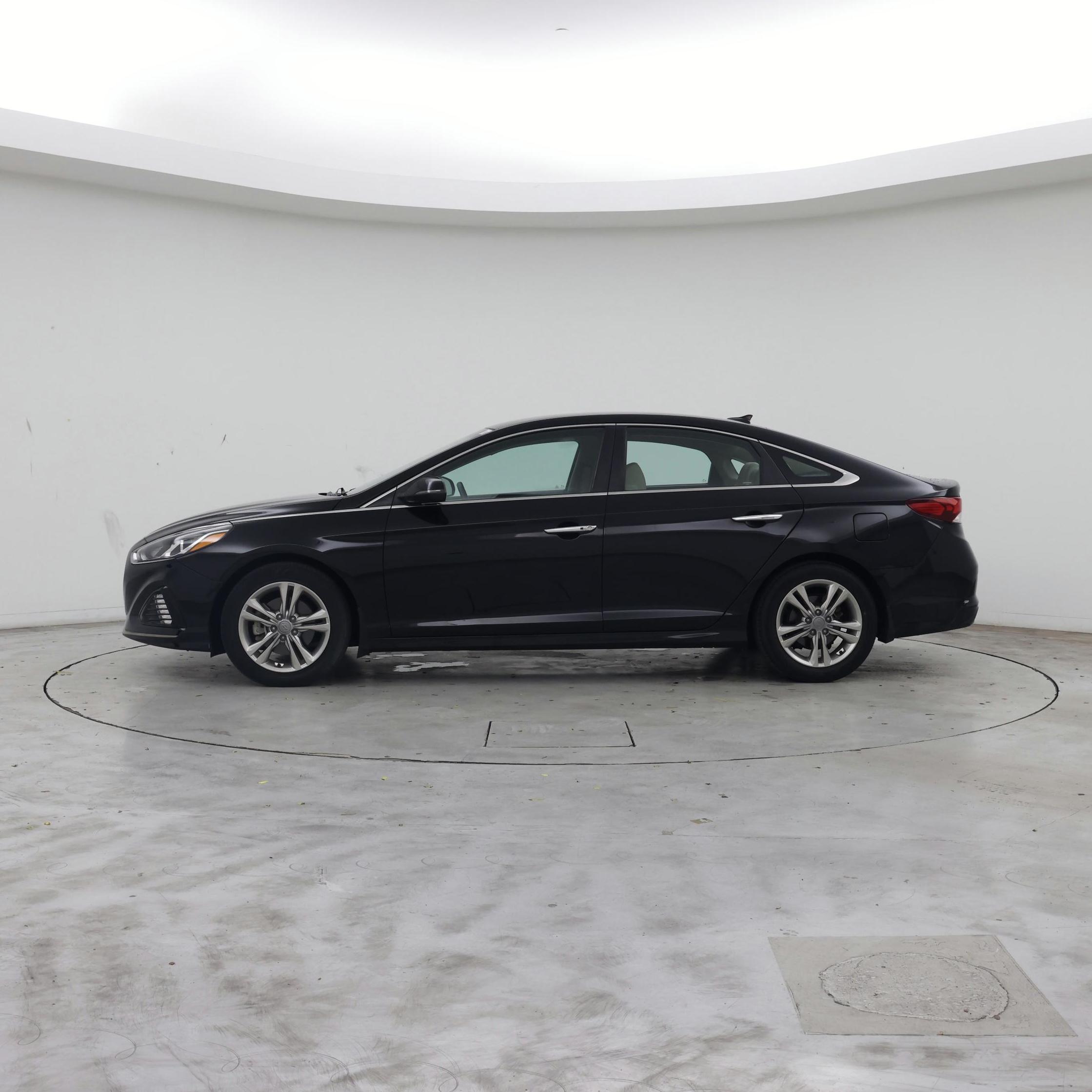 Thumbnail: 2019 Hyundai Sonata - 3