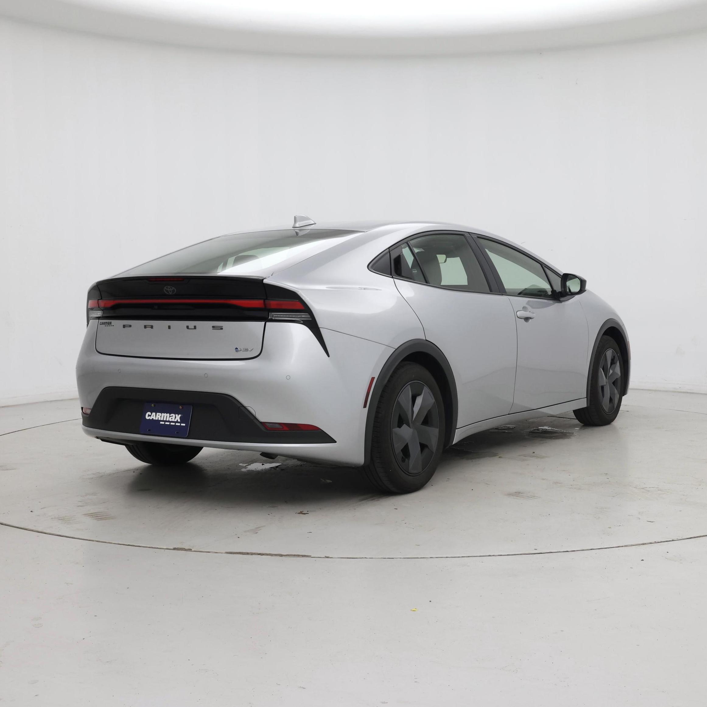 Thumbnail: 2024 Toyota Prius - 8
