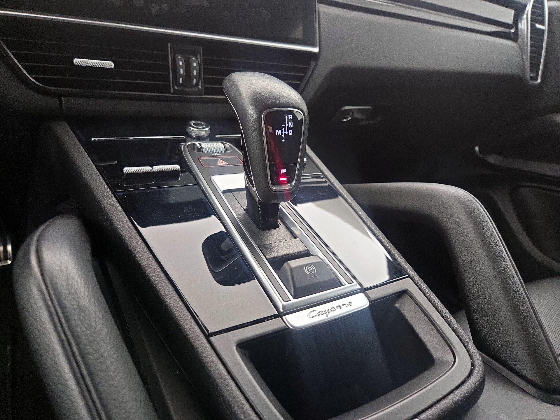 Thumbnail: 2019 Porsche Cayenne - 18