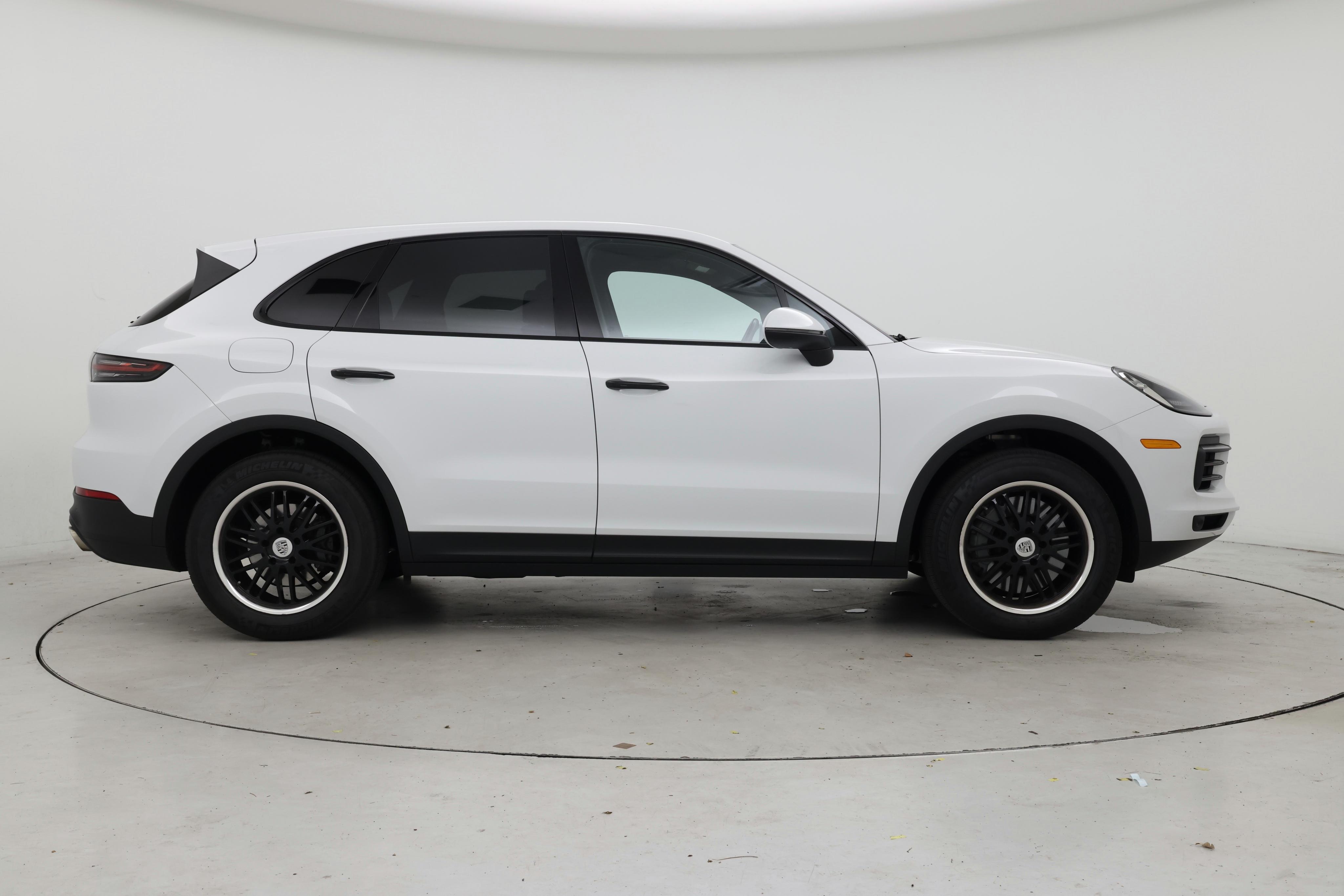 Thumbnail: 2019 Porsche Cayenne - 7