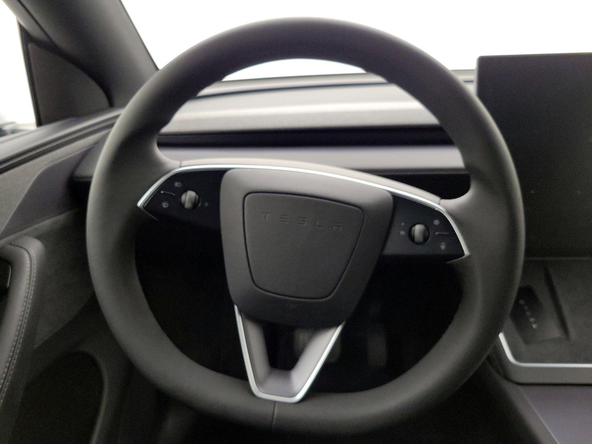 Thumbnail: 2026 Tesla Model Y - 10