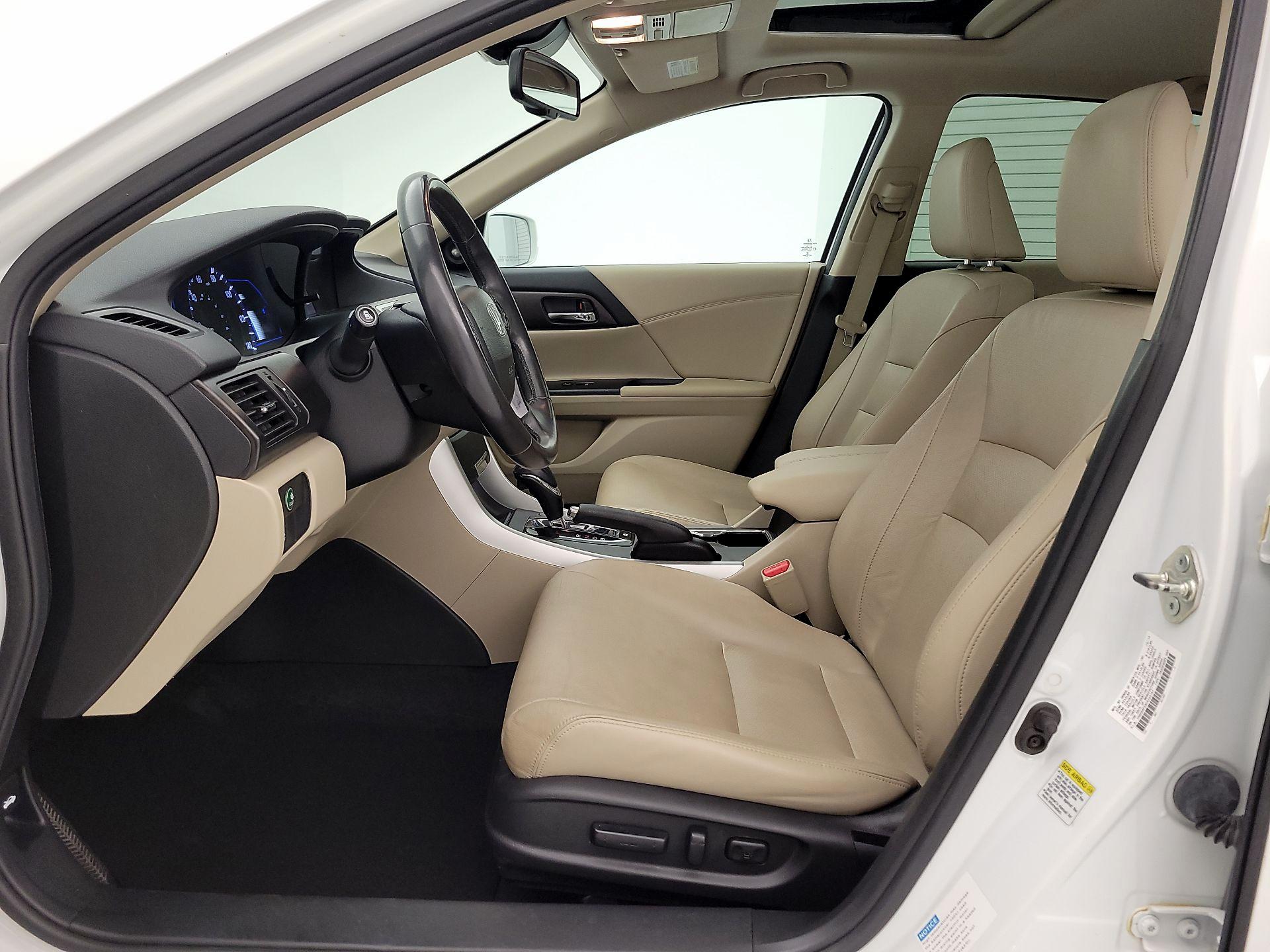Thumbnail: 2015 Honda Accord - 11