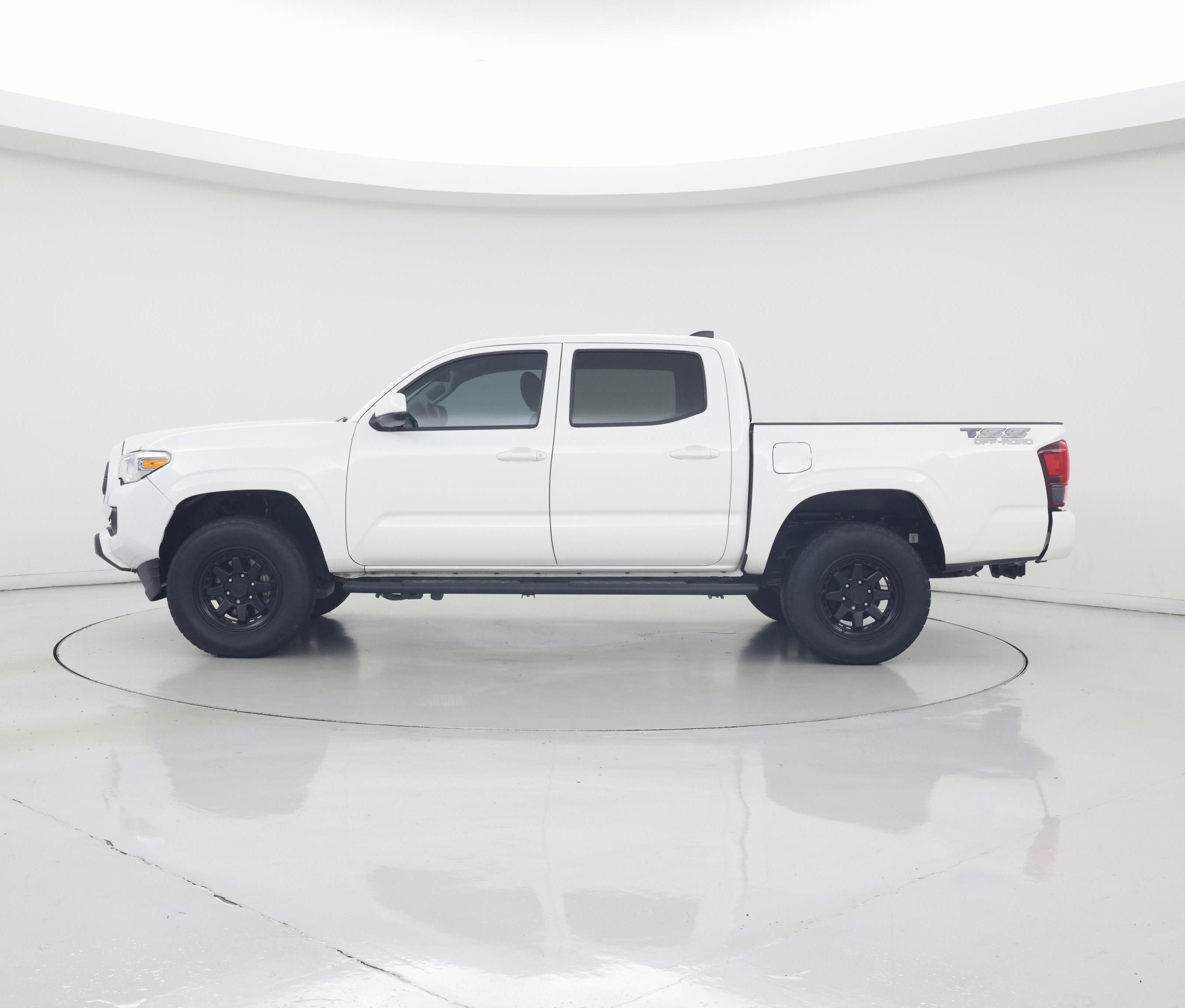 Thumbnail: 2023 Toyota Tacoma - 3