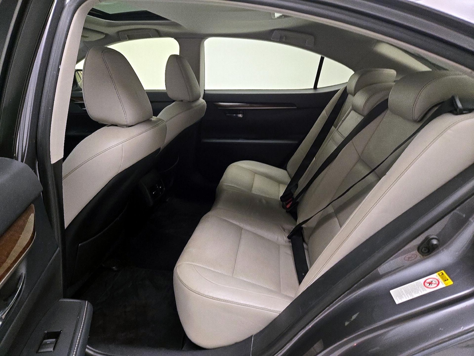 2015 Lexus ES 350 - Photo 21
