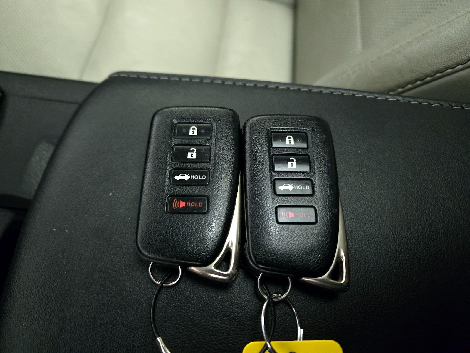 2015 Lexus ES 350 - Photo 24