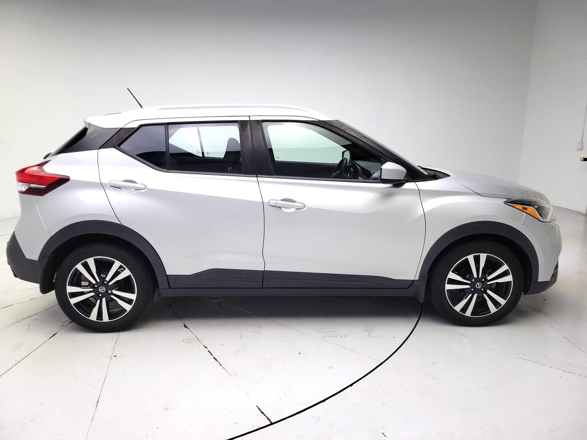 Thumbnail: 2020 Nissan Kicks - 4