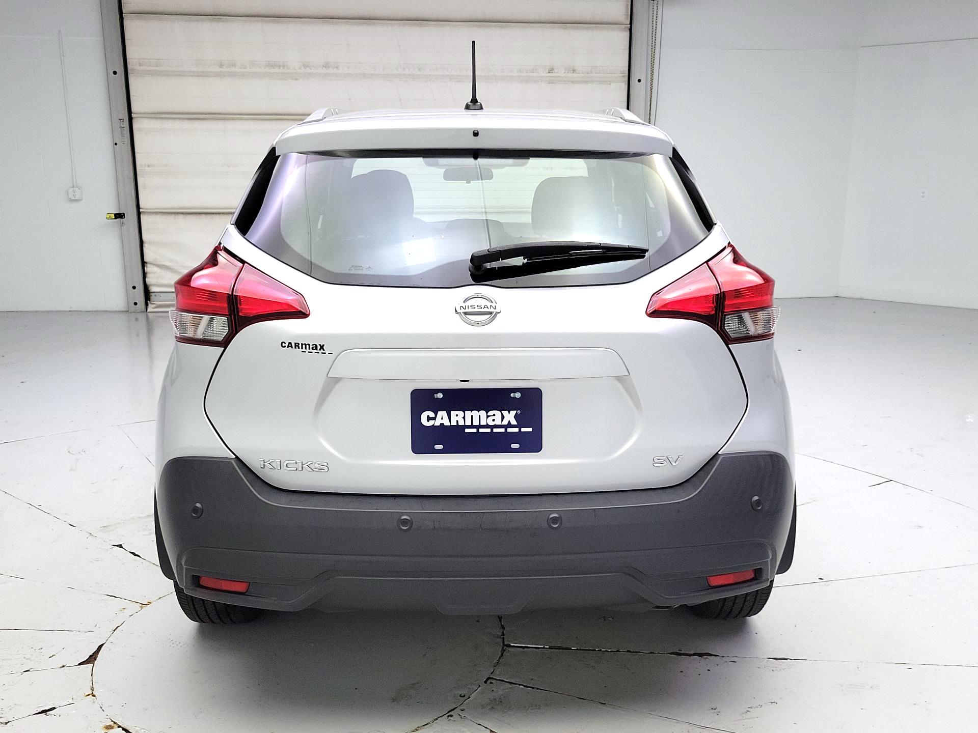 Thumbnail: 2020 Nissan Kicks - 6