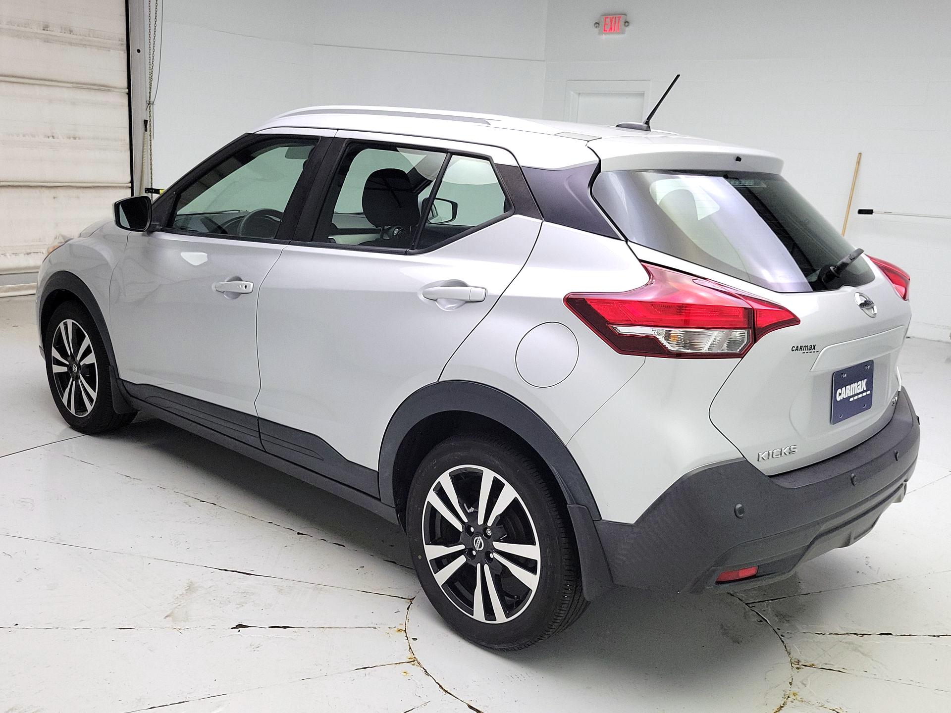 Thumbnail: 2020 Nissan Kicks - 7