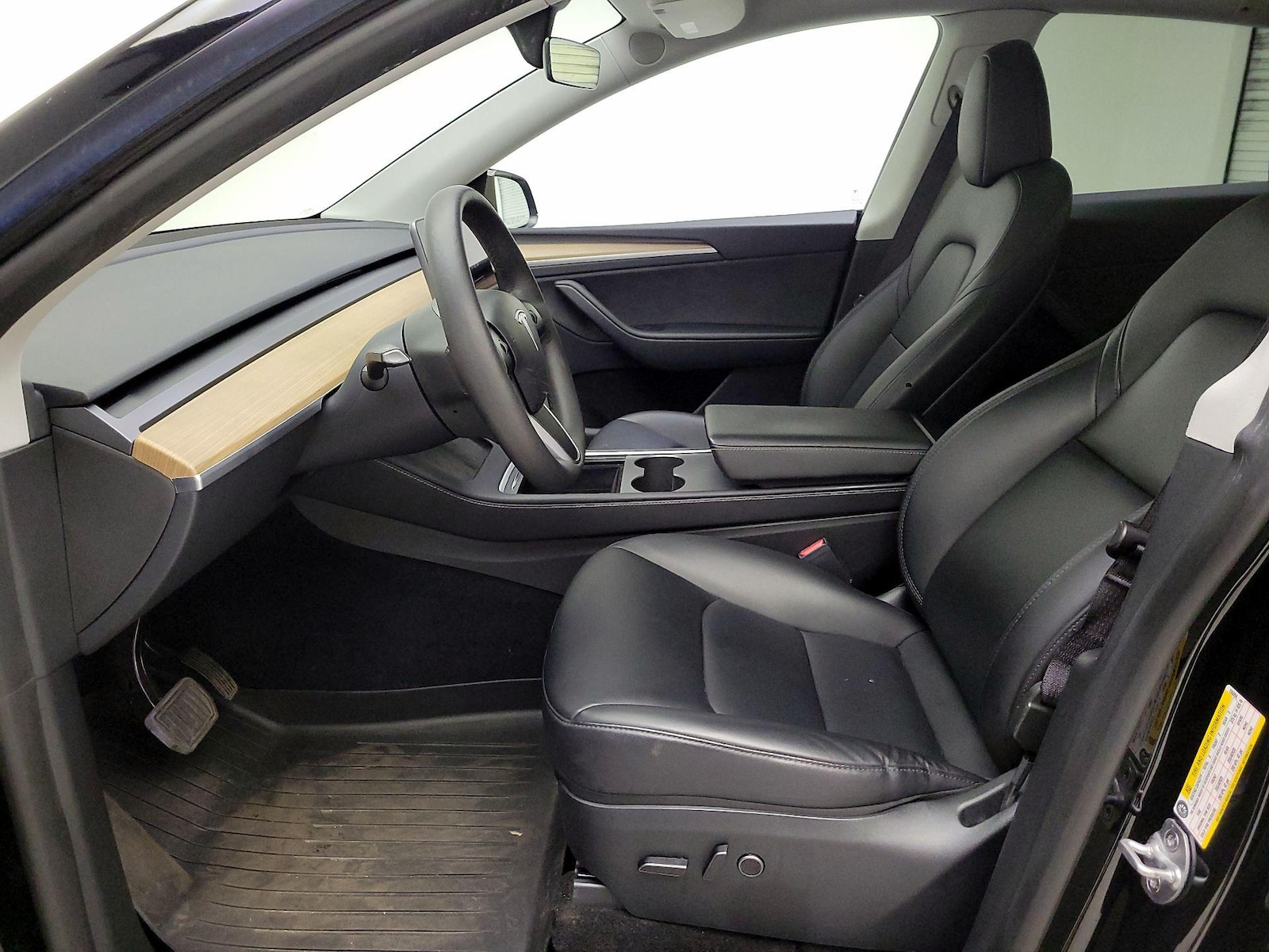 2023 Tesla Model Y Long Range - Photo 12