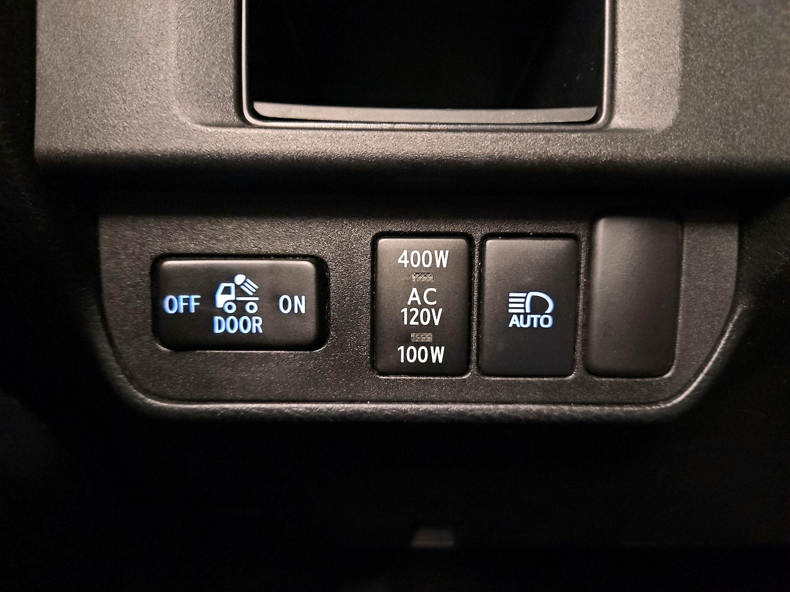 2018 Toyota Tacoma TRD Sport - Photo 14