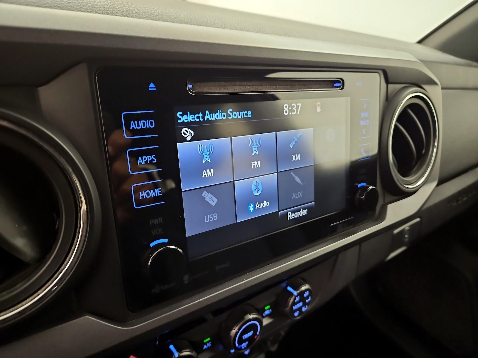2018 Toyota Tacoma TRD Sport - Photo 16