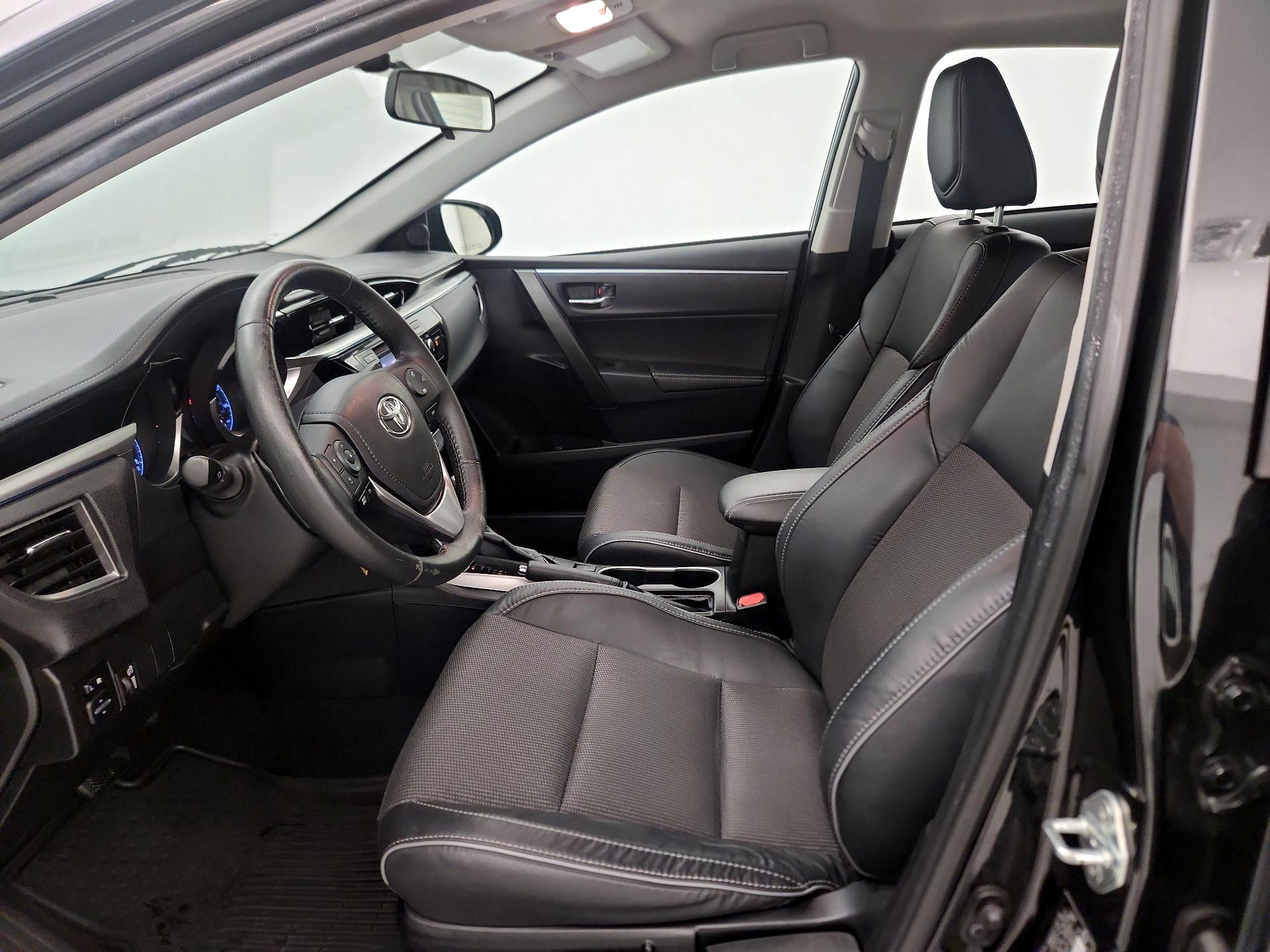 Thumbnail: 2015 Toyota Corolla - 11
