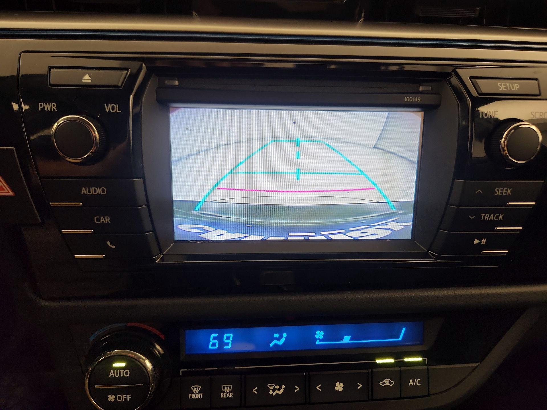Thumbnail: 2015 Toyota Corolla - 14