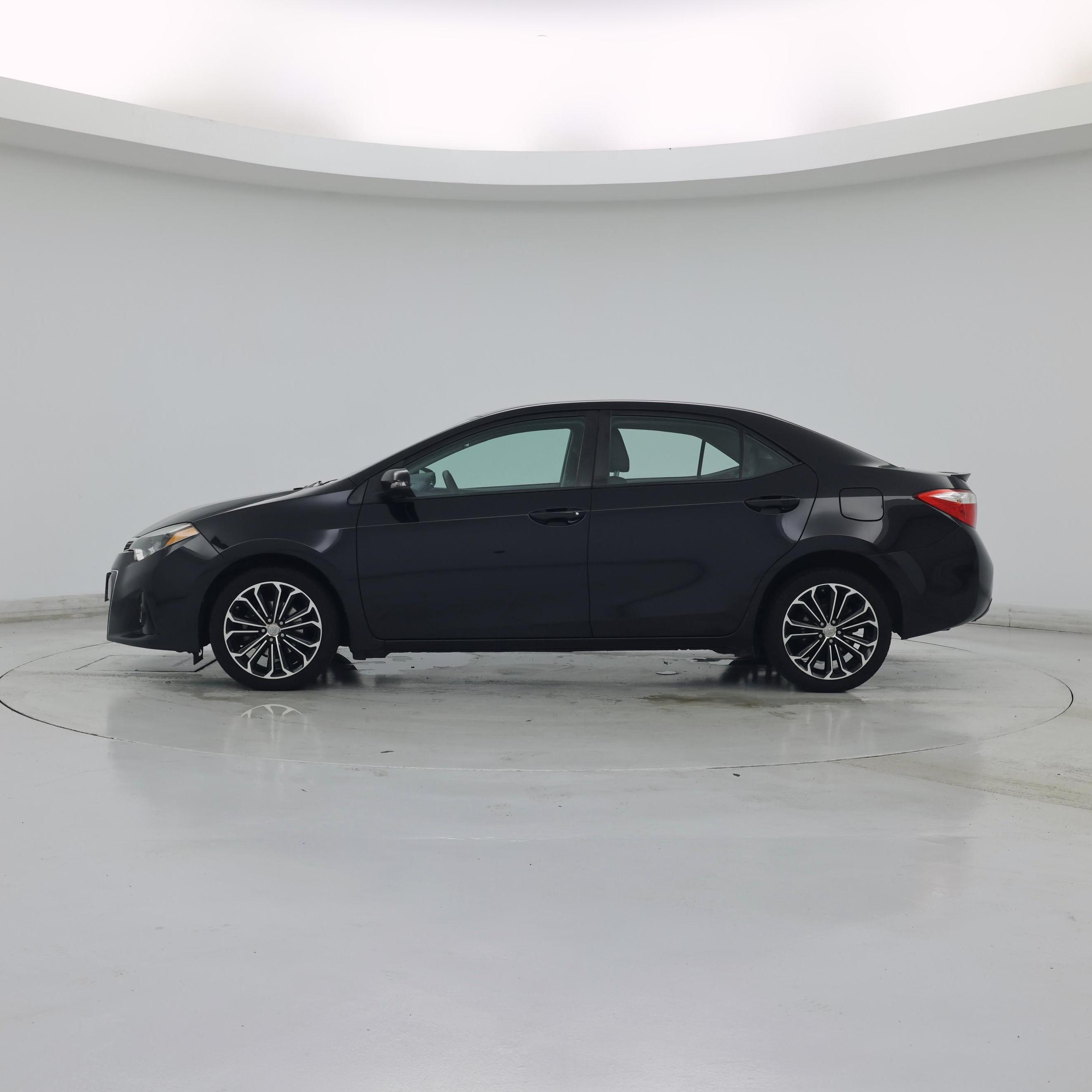 Thumbnail: 2015 Toyota Corolla - 3