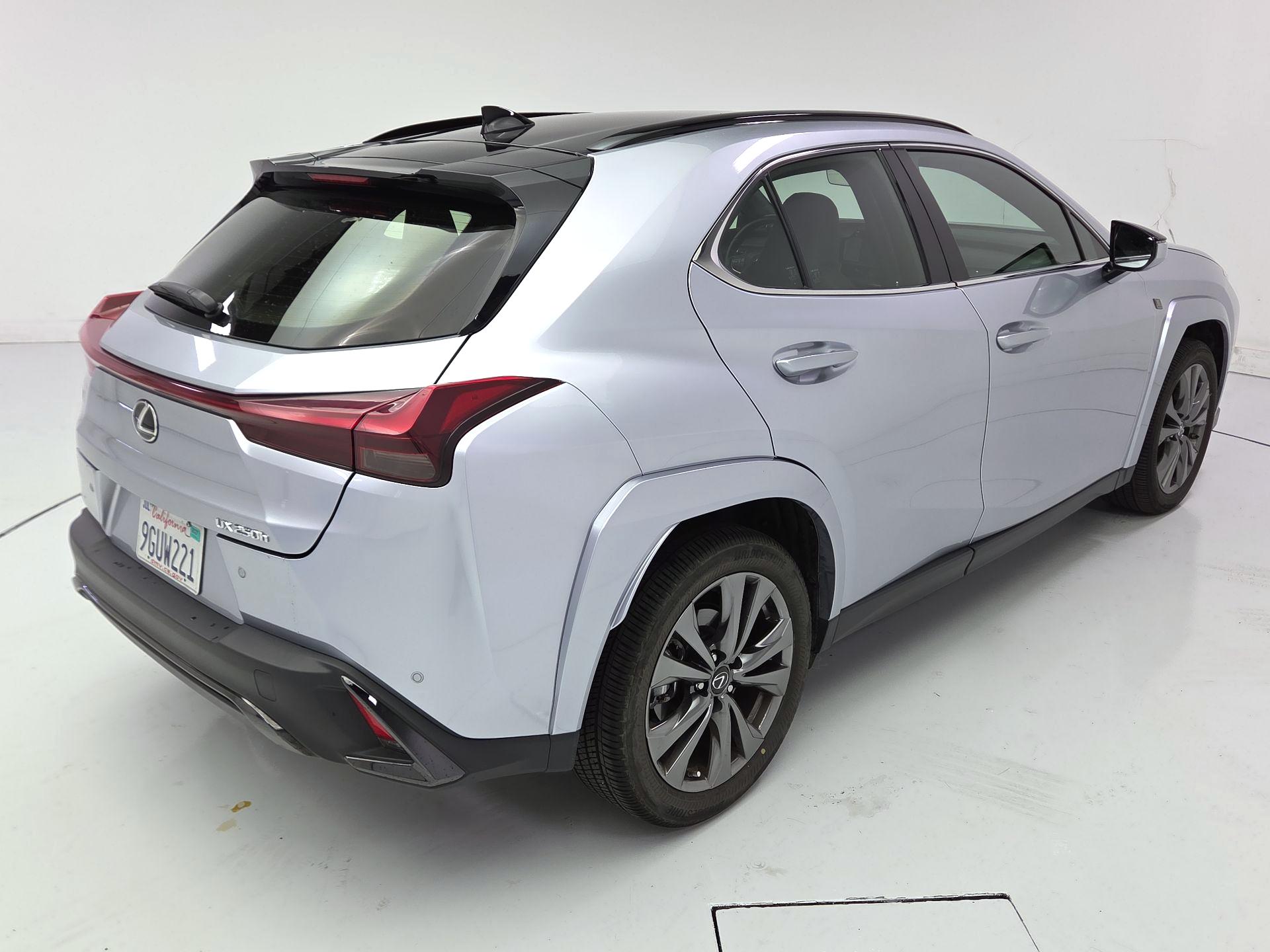 Thumbnail: 2024 Lexus UX - 5