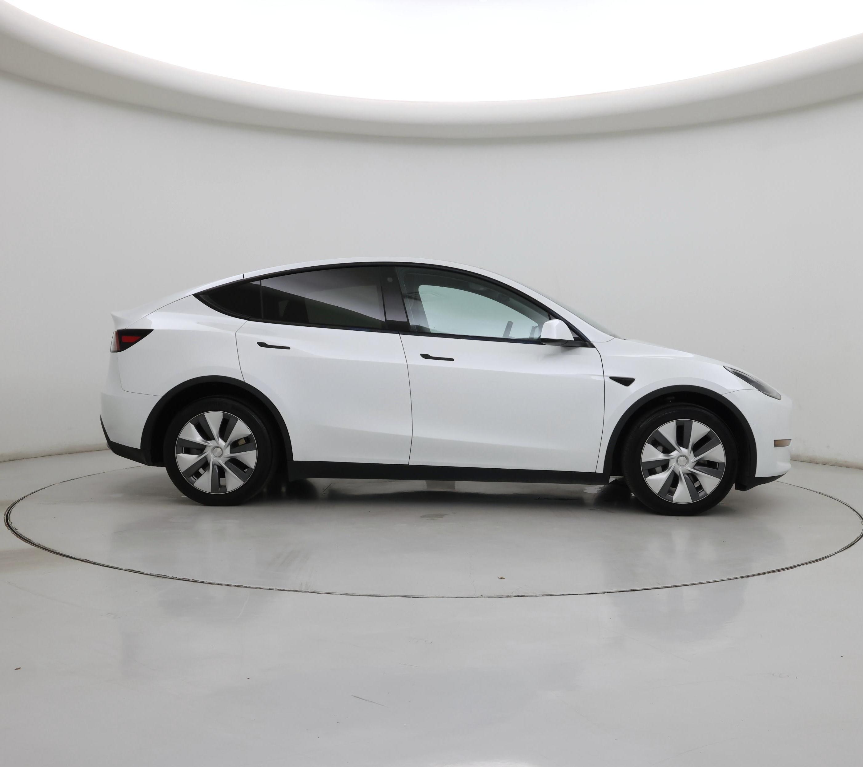 Thumbnail: 2023 Tesla Model Y - 7