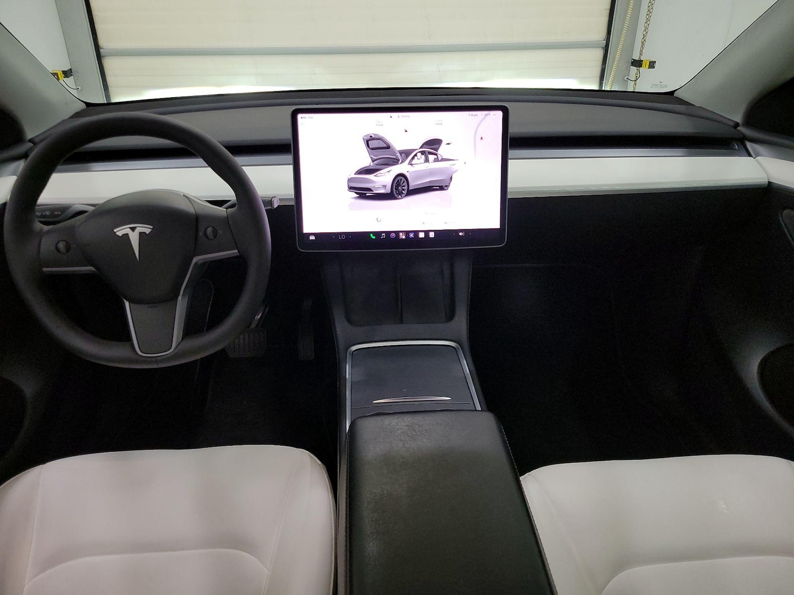 2022 Tesla Model Y Long Range - Photo 10