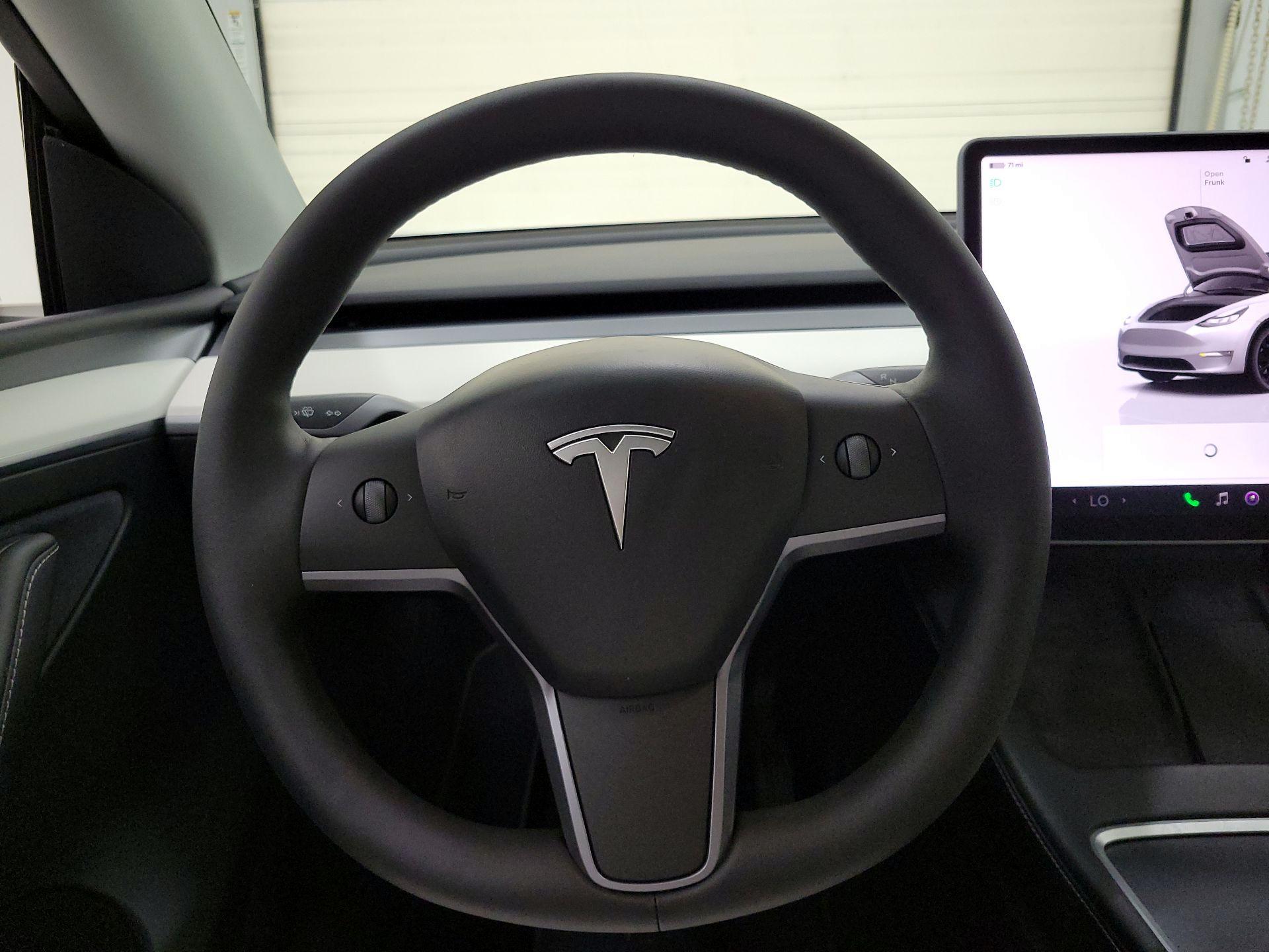 Thumbnail: 2022 Tesla Model Y - 10