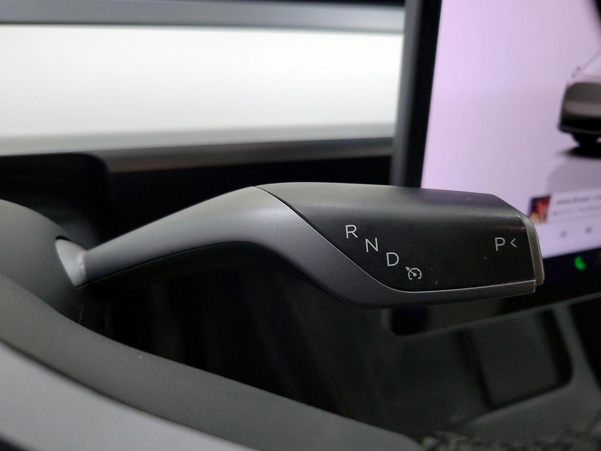 Thumbnail: 2022 Tesla Model Y - 17