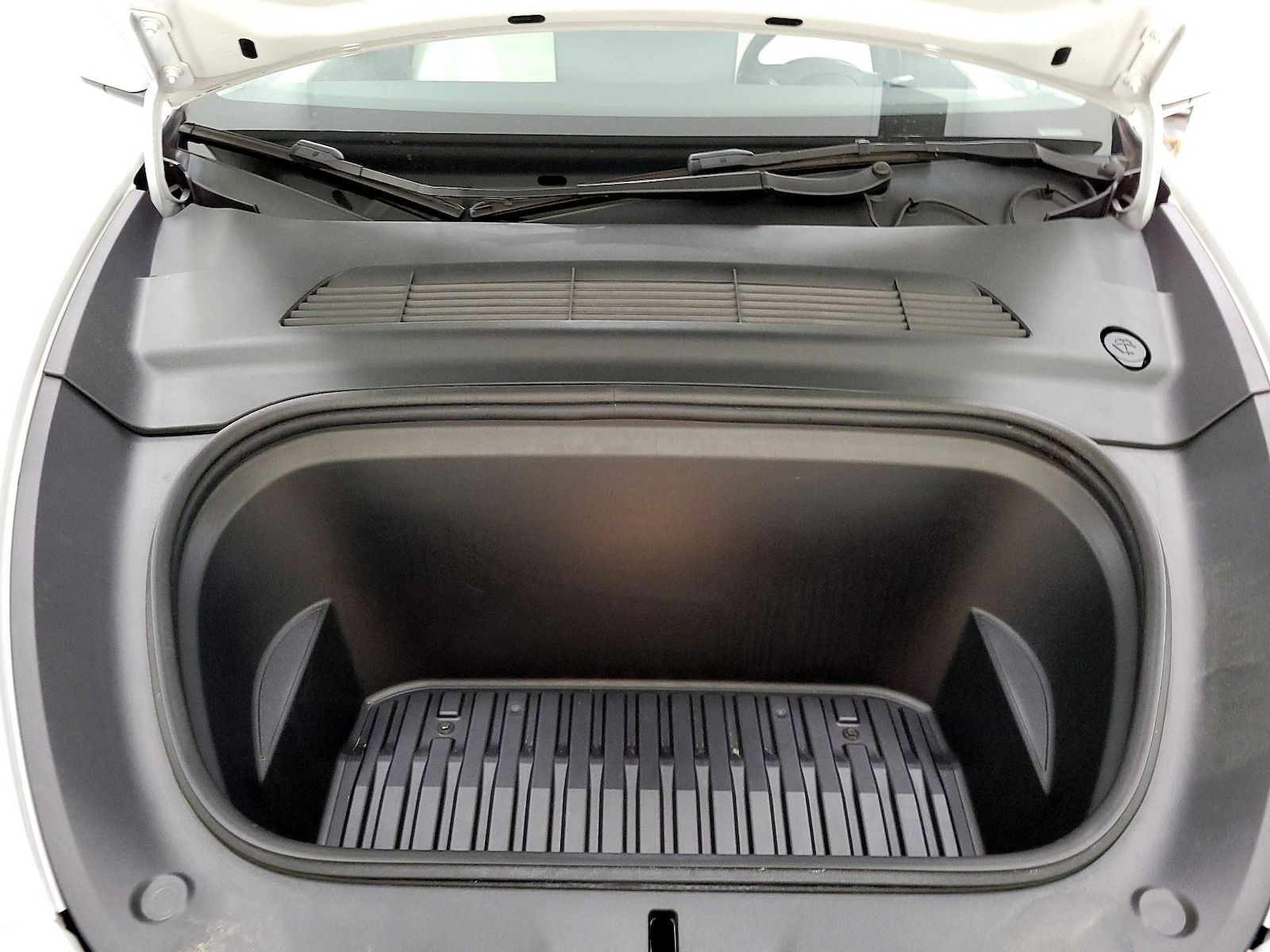 2022 Tesla Model Y Long Range - Photo 22