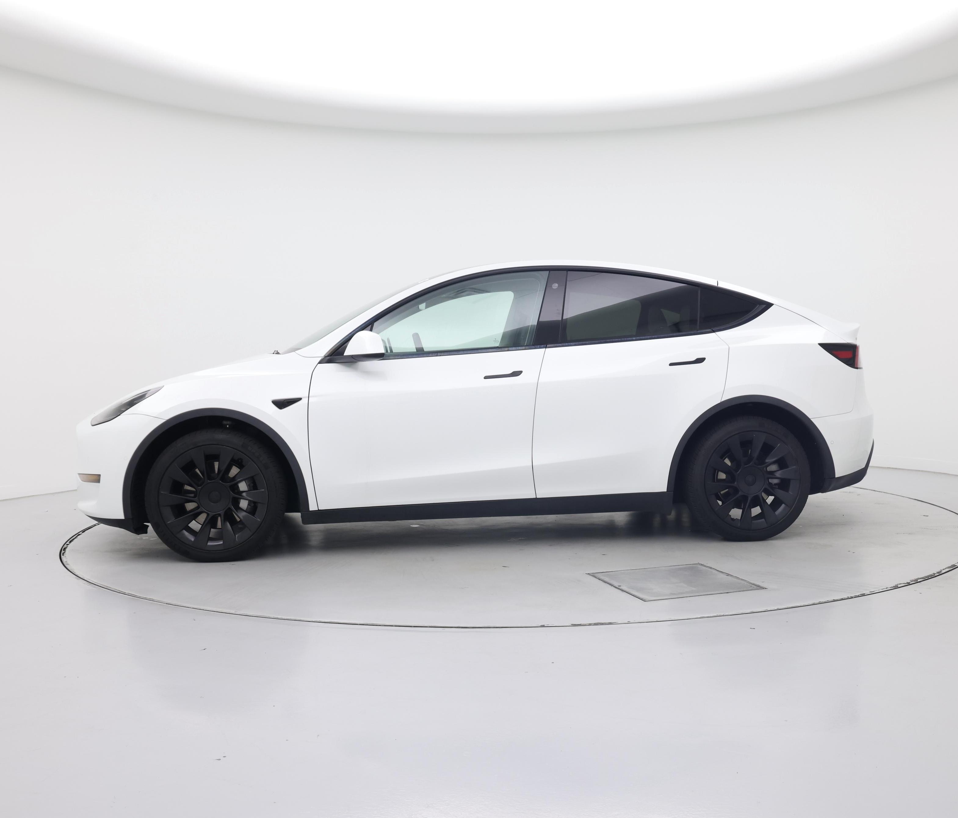 Thumbnail: 2022 Tesla Model Y - 3