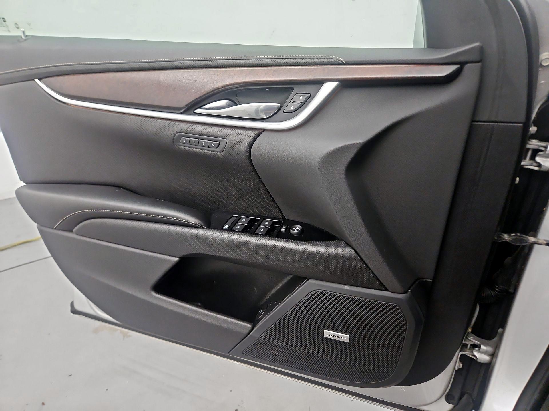 Thumbnail: 2019 Cadillac XTS - 10