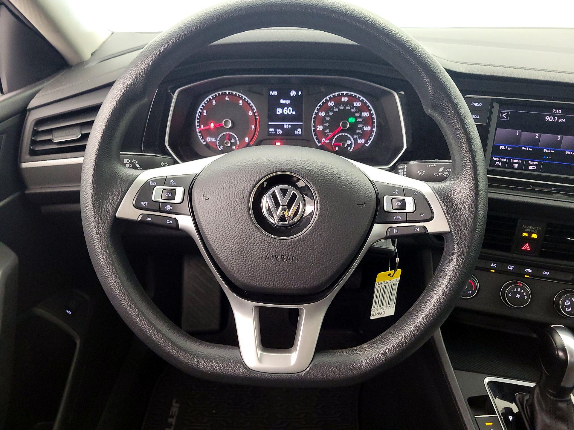 Thumbnail: 2019 Volkswagen Jetta - 10