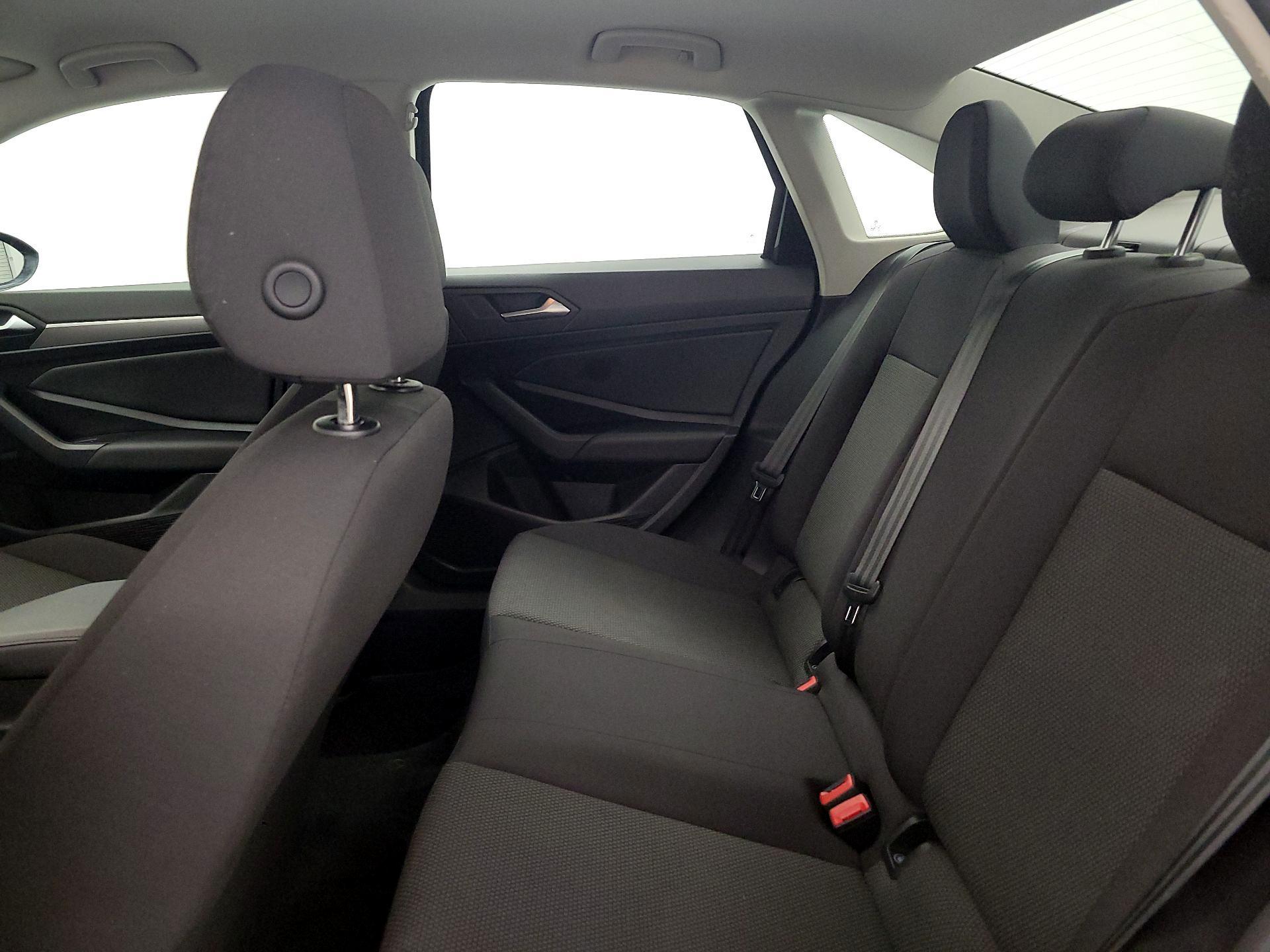Thumbnail: 2019 Volkswagen Jetta - 20