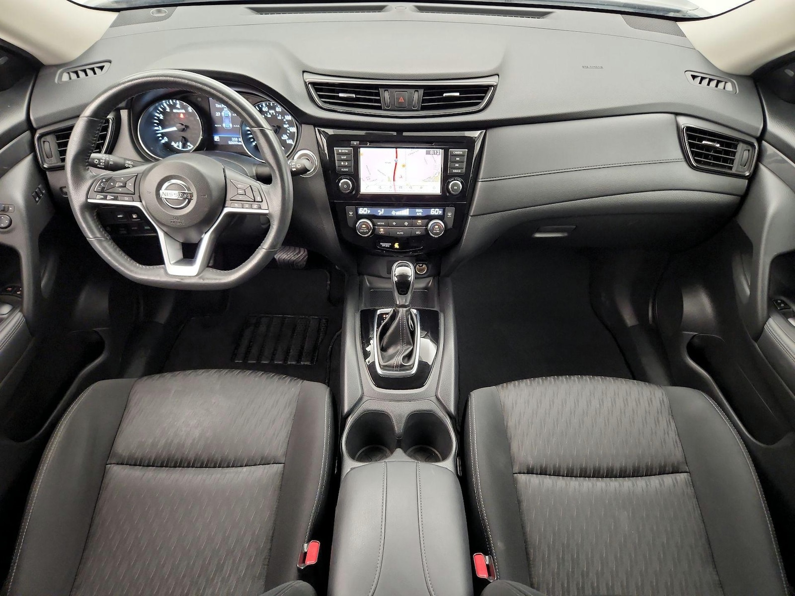 2018 Nissan Rogue SV - Photo 10