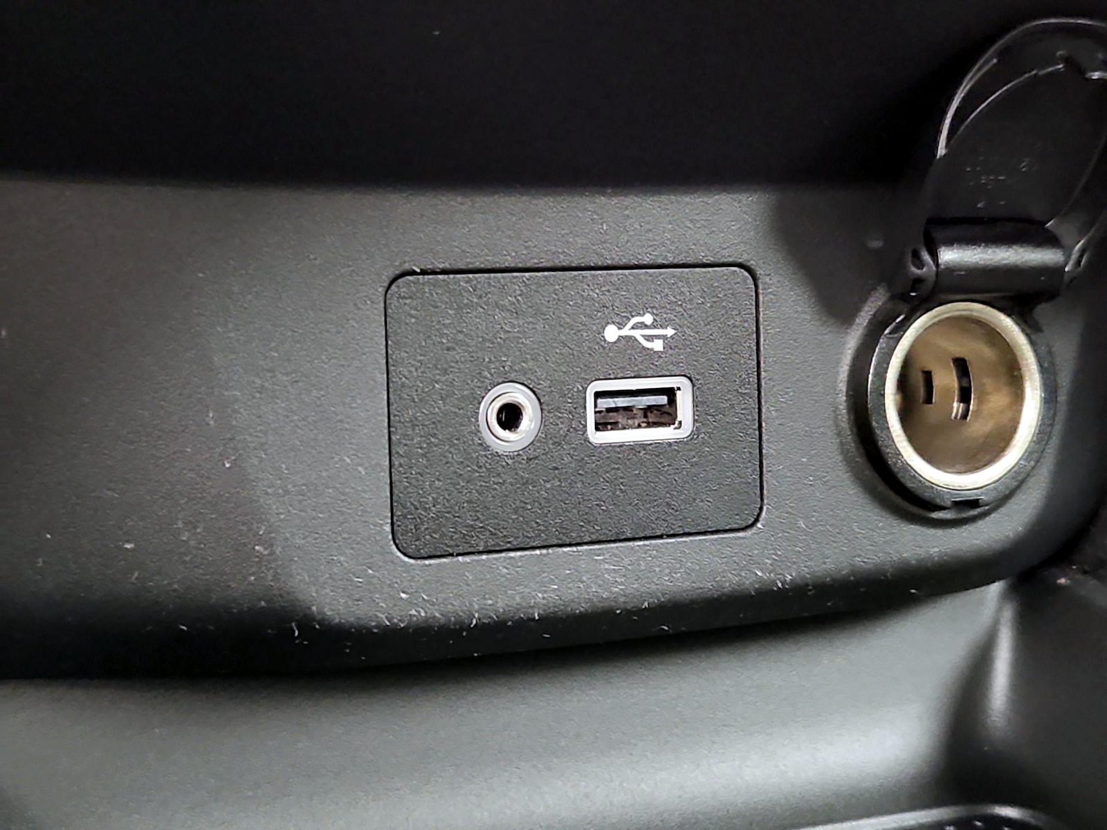 2018 Nissan Rogue SV - Photo 20